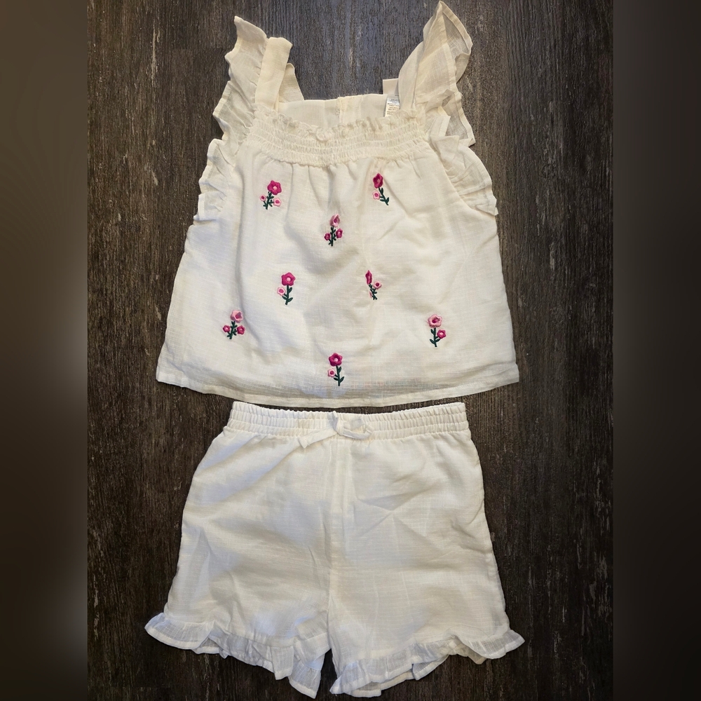 Rachel Zoe White Baby Outfit with Gold Logo Tag